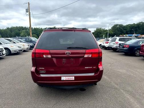 2005 Toyota Sienna CE