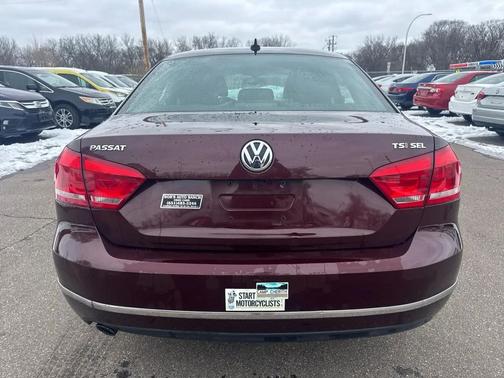 2014 Volkswagen Passat 1.8T Auto SEL Premium