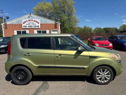 Green 2012 Kia Soul +