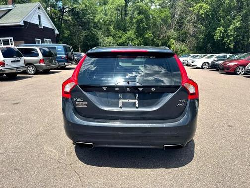 2015 Volvo V60 T5 Platinum