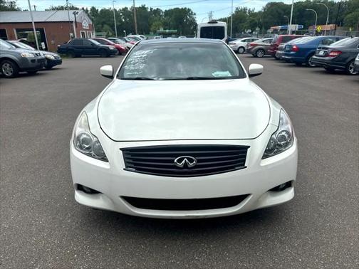 2009 INFINITI G37x Base