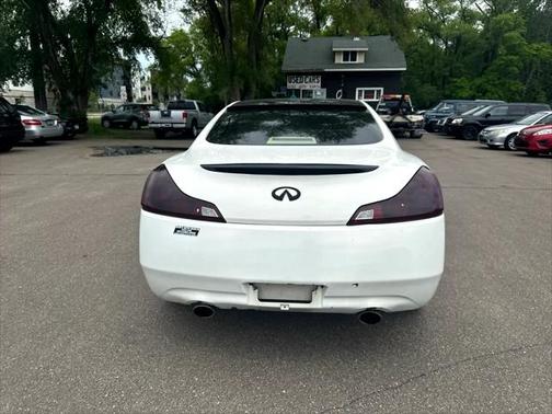 2009 INFINITI G37x Base