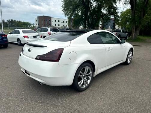2009 INFINITI G37x Base