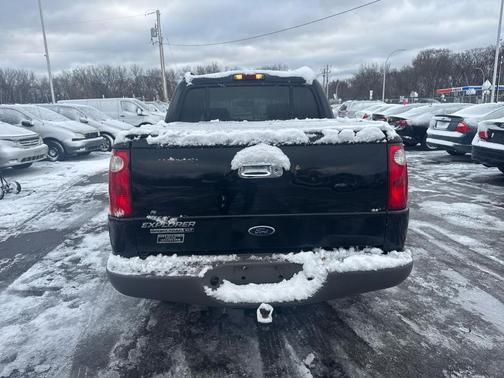 2004 Ford Explorer Sport Trac XLT