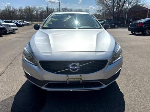 2015 Volvo V60 Cross Country T5