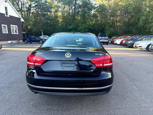 2013 Volkswagen Passat 2.0 TDI SEL Premium
