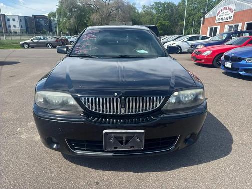Black 2004 Lincoln LS V8