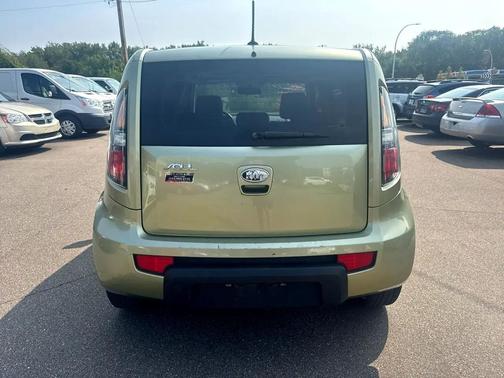 2010 Kia Soul +