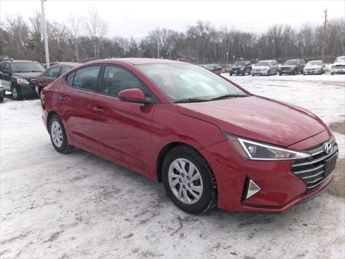 2019 Hyundai ELANTRA SE