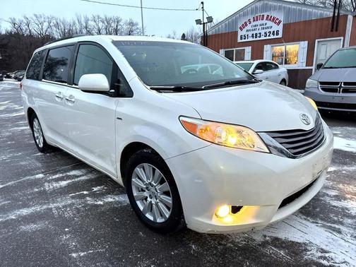 2017 Toyota Sienna Limited Premium