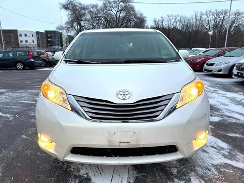 2017 Toyota Sienna Limited Premium