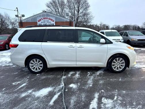 2017 Toyota Sienna Limited Premium