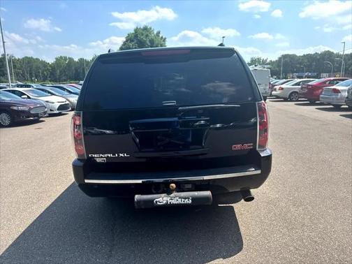 2010 GMC Yukon XL Denali