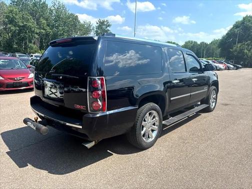 2010 GMC Yukon XL Denali