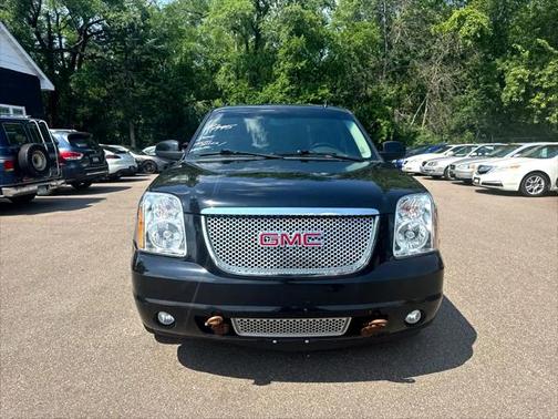 2010 GMC Yukon XL Denali