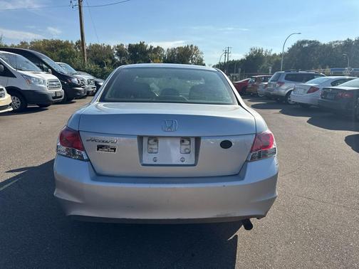 2009 Honda Accord 4dr I4 Auto LX