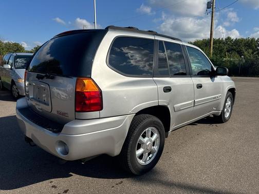 2004 GMC Envoy 4dr 4WD SLE