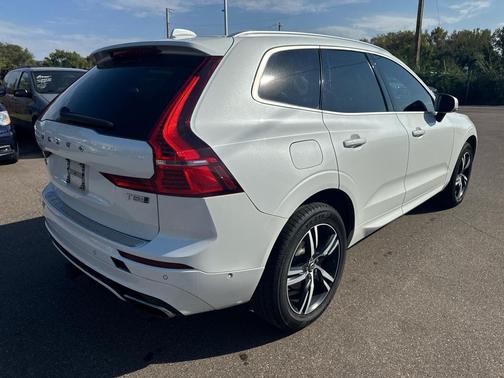 2018 Volvo XC60 T5 R-Design