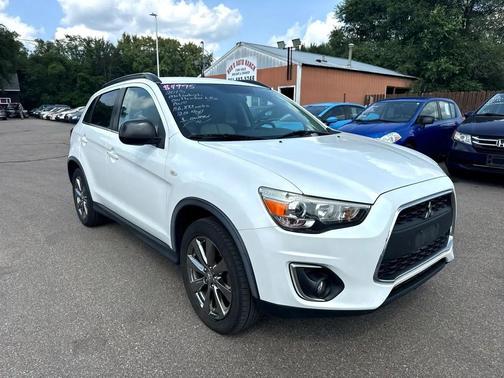 2013 Mitsubishi Outlander Sport LE