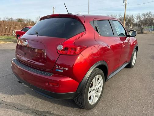 Burgundy 2013 Nissan Juke 5dr Wgn CVT SL AWD