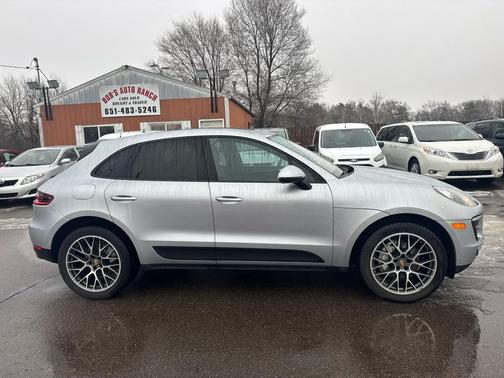 2016 Porsche Macan AWD 4dr S