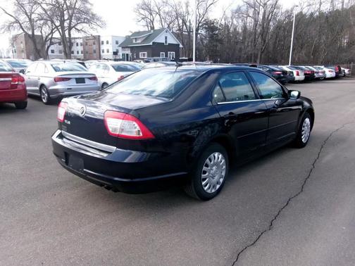 2009 Mercury Milan 4dr Sdn I4 FWD
