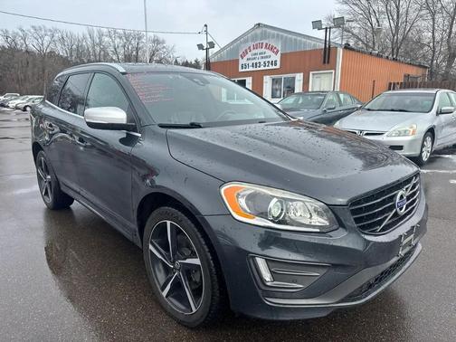 2016 Volvo XC60 T6 Drive-E R-Design