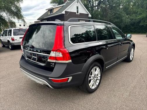 2016 Volvo XC70 T5 Premier