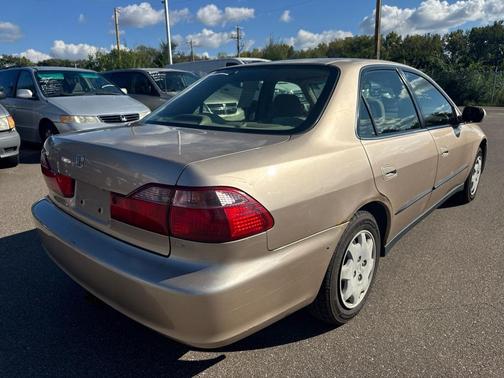 2000 Honda Accord 4dr Sdn LX Manual