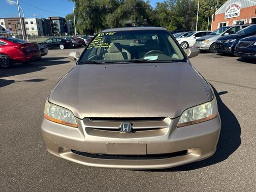 2000 Honda Accord 4dr Sdn LX Manual