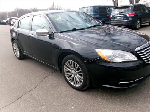 2012 Chrysler 200 Limited
