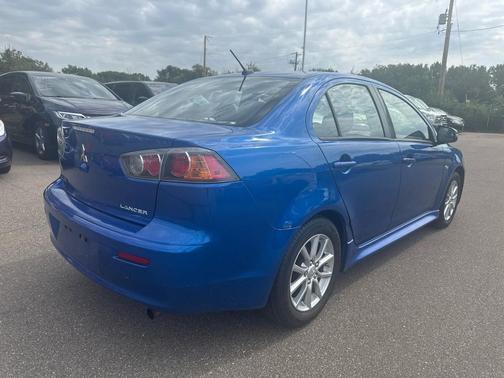 2016 Mitsubishi Lancer ES