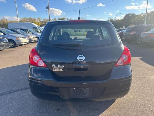 2009 Nissan Versa 1.8 S