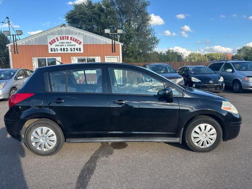 2009 Nissan Versa 1.8 S