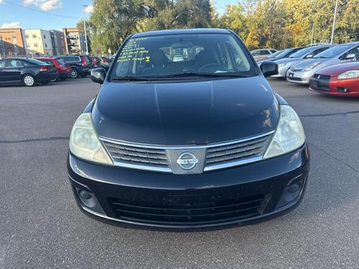 2009 Nissan Versa 1.8 S