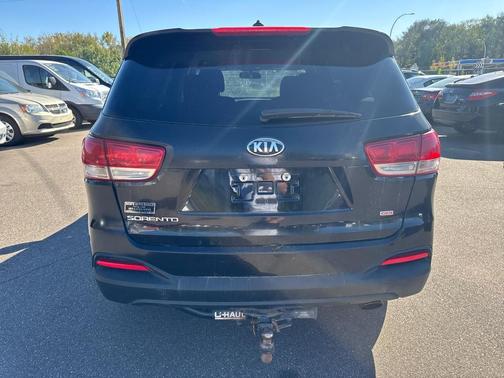 2017 Kia Sorento L