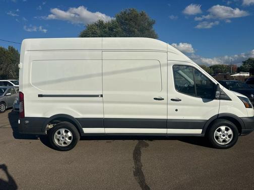 2018 Ford Transit-250 Base