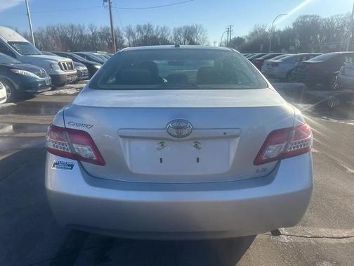 2011 Toyota Camry LE