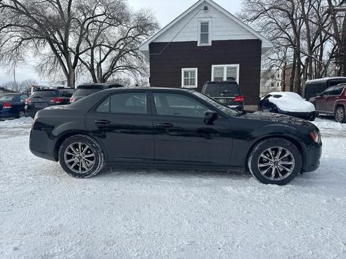 2014 Chrysler 300 S