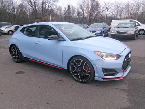 2021 Hyundai Veloster Base