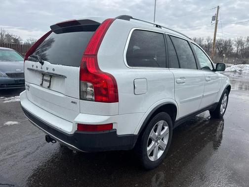 2012 Volvo XC90 AWD 4dr