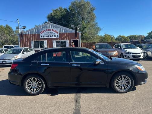 2012 Chrysler 200 Limited
