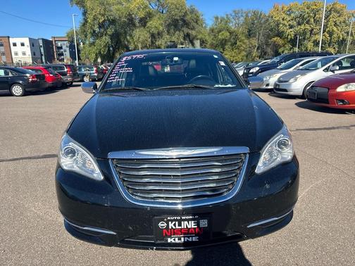 2012 Chrysler 200 Limited