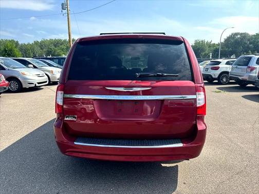 2014 Chrysler Town & Country Touring