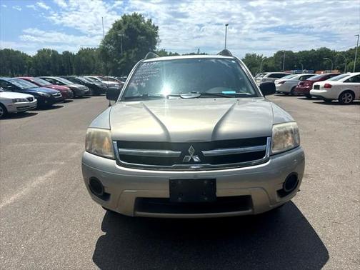 2007 Mitsubishi Endeavor FWD 4dr LS