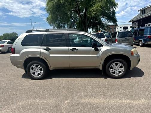 2007 Mitsubishi Endeavor FWD 4dr LS