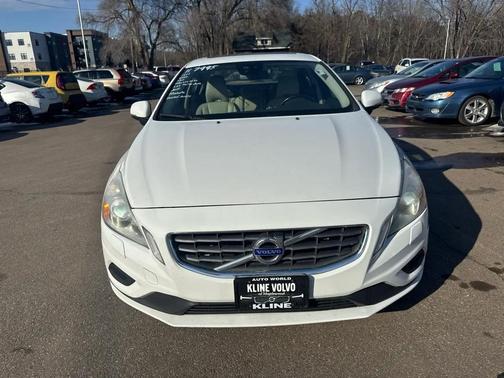 2011 Volvo S60 4dr Sdn