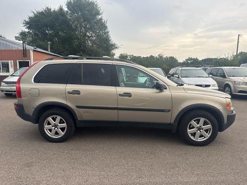 2004 Volvo XC90 2.5T