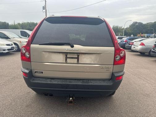 2004 Volvo XC90 2.5T