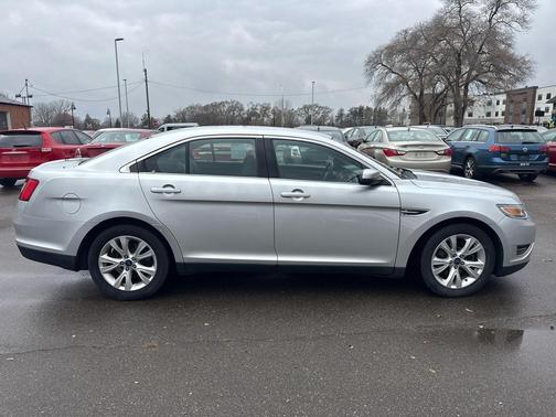 2012 Ford Taurus 4dr Sdn SEL AWD
